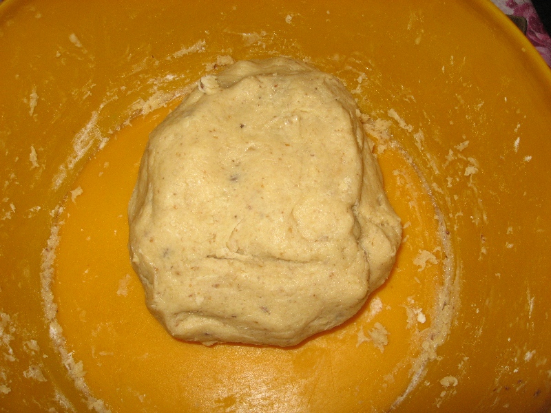 Biscuiti cu nuca si ciocolata