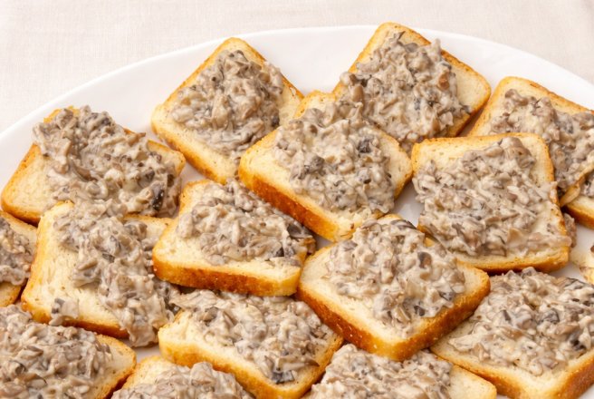 Salata de ciuperci