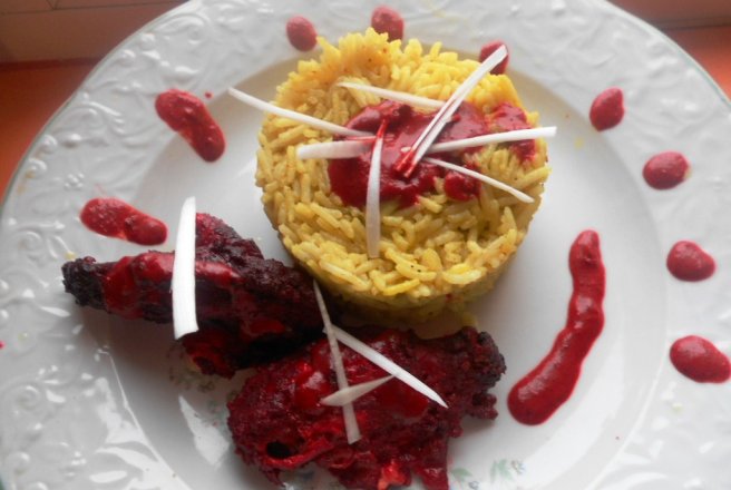 Pui tandoori si orez cu flori de hibiscus