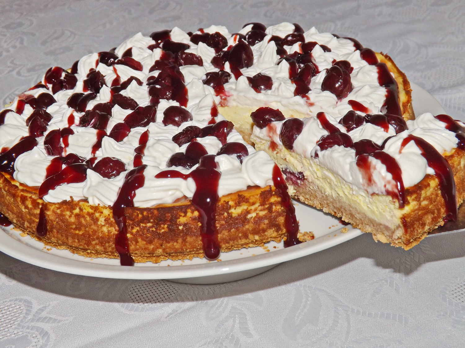 Desert cheesecake cu cirese