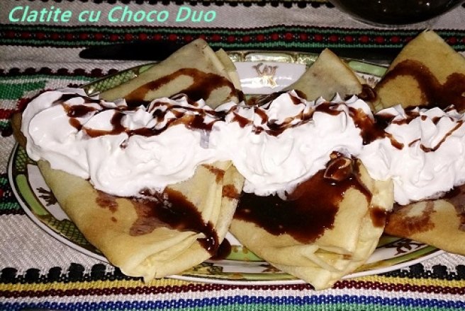 Clatite cu nuca de cocos, Choco Duo si frisca