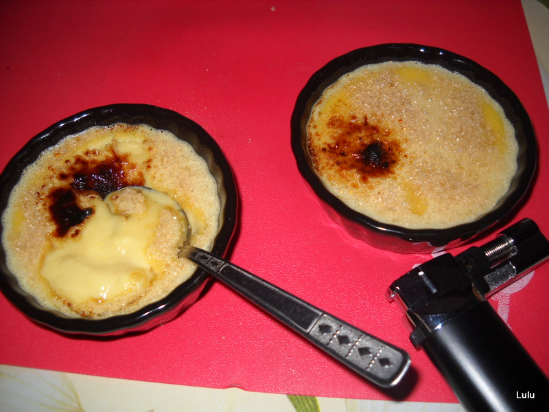 Creme brulee cu ghimbir confiat