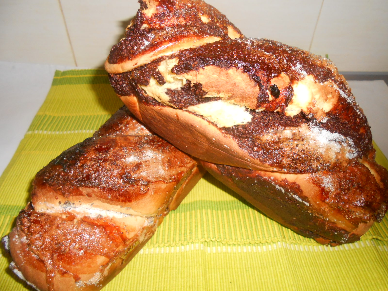 Cozonac cu crema de nuca