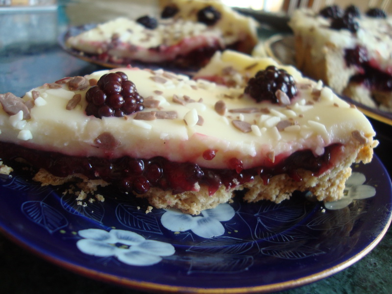 Tarta cu jeleu de mure, coacaze si mascarpone