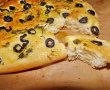 Focaccia cu masline si busuioc-5