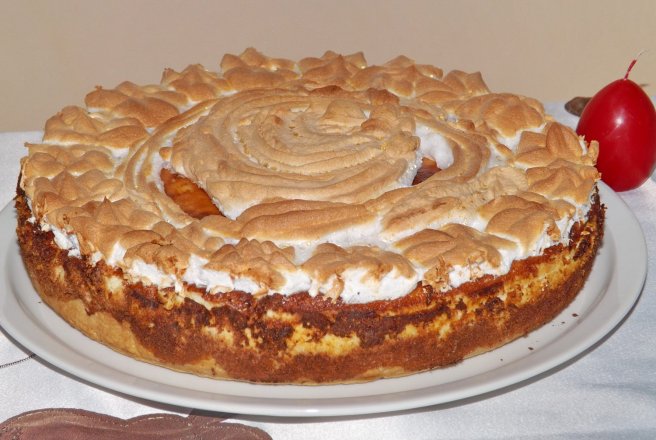 Tarta cu branza, lamaie si bezea