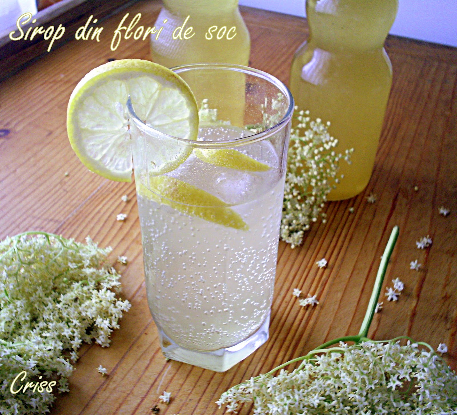 Sirop din flori de soc