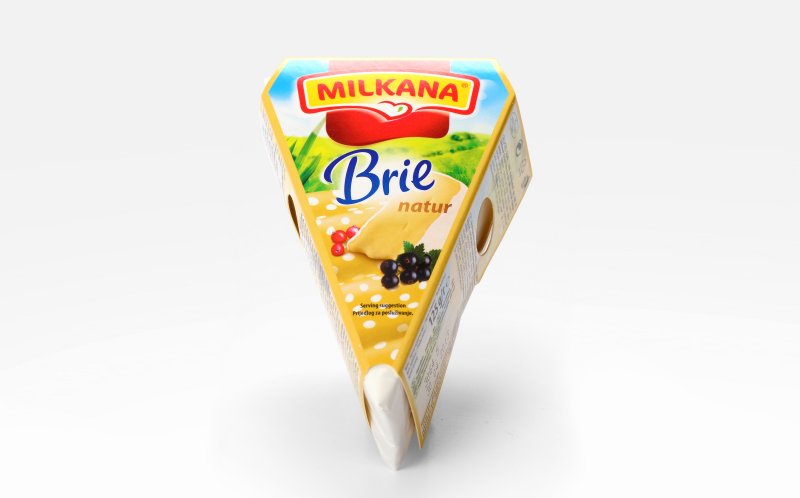 Tartine cu unt aromat, branza brie si nuca