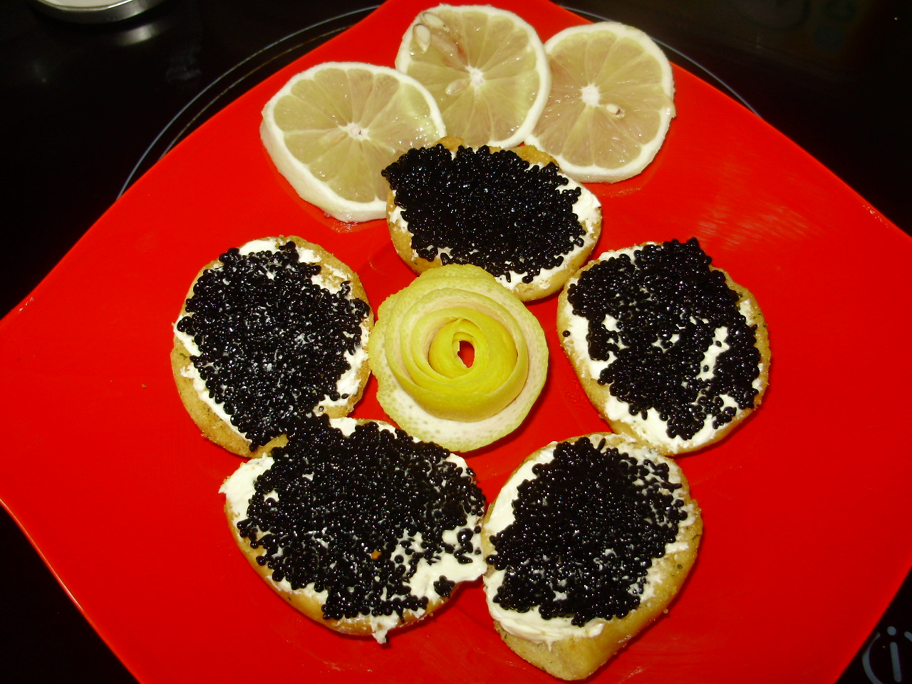 Tartine cu caviar