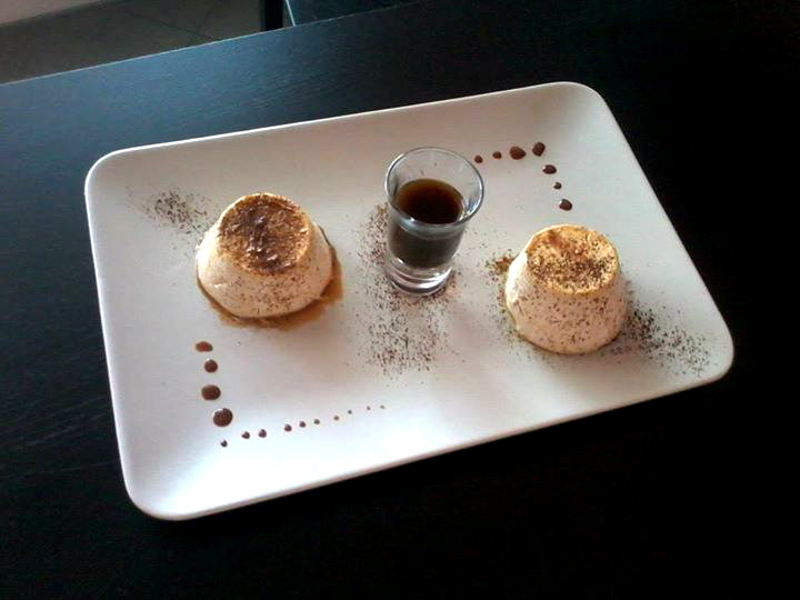 Panna cotta cu cafea