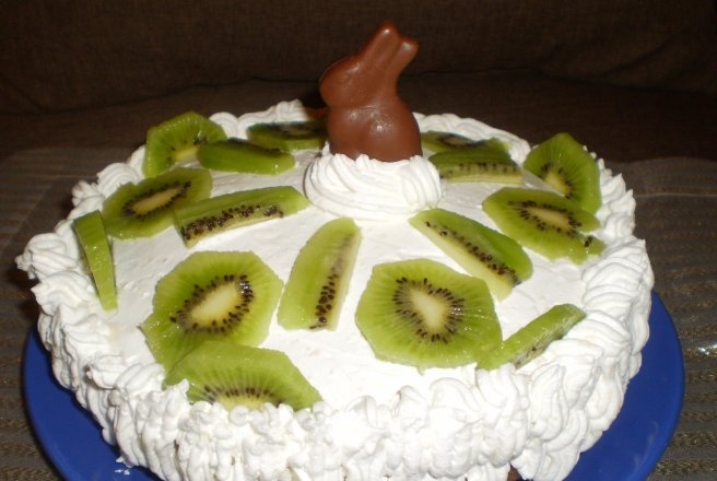 Tort cu mascarpone si kiwi