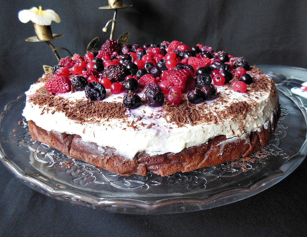 Prajitura cu mascarpone si fructe de padure