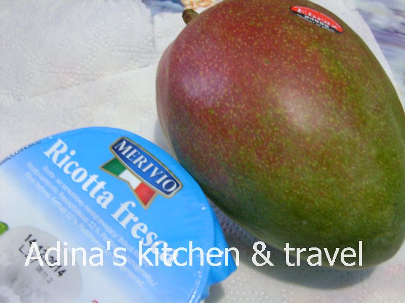 Prajitura cu branza ricotta,frisca si mango