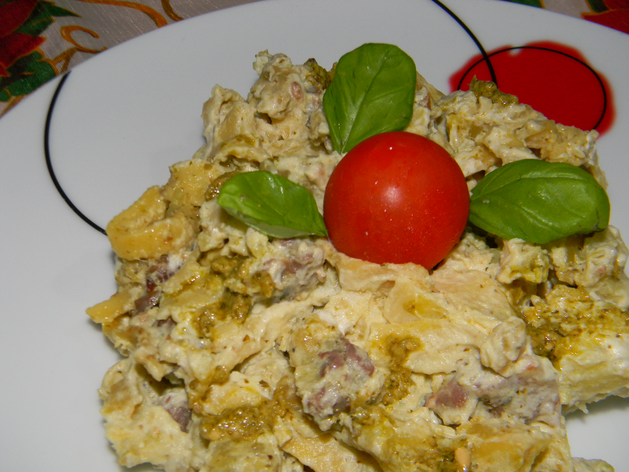 Pasta alla Portofino cu prosciutto