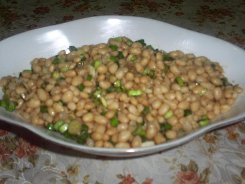 Salata de fasole uscata