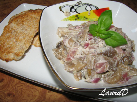 Stroganoff de ciuperci cu tarhon