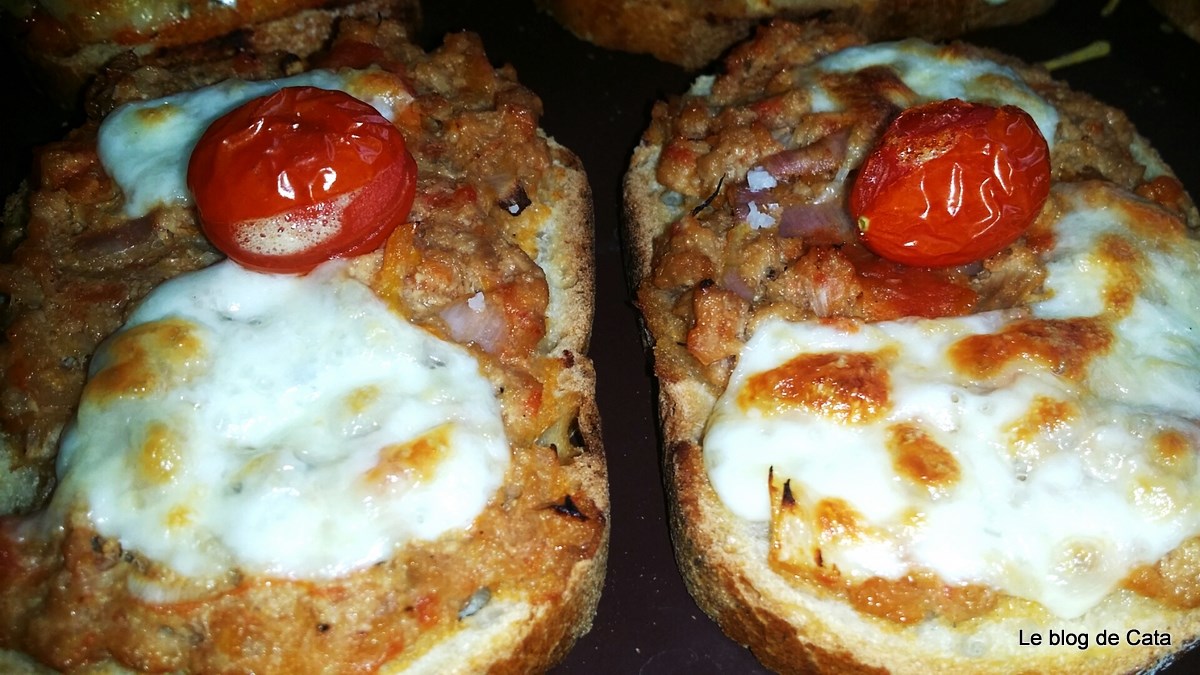 Bruschetta cu ton