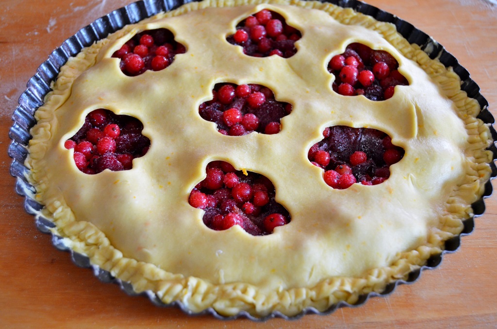 Tarta cu visine si strugurei