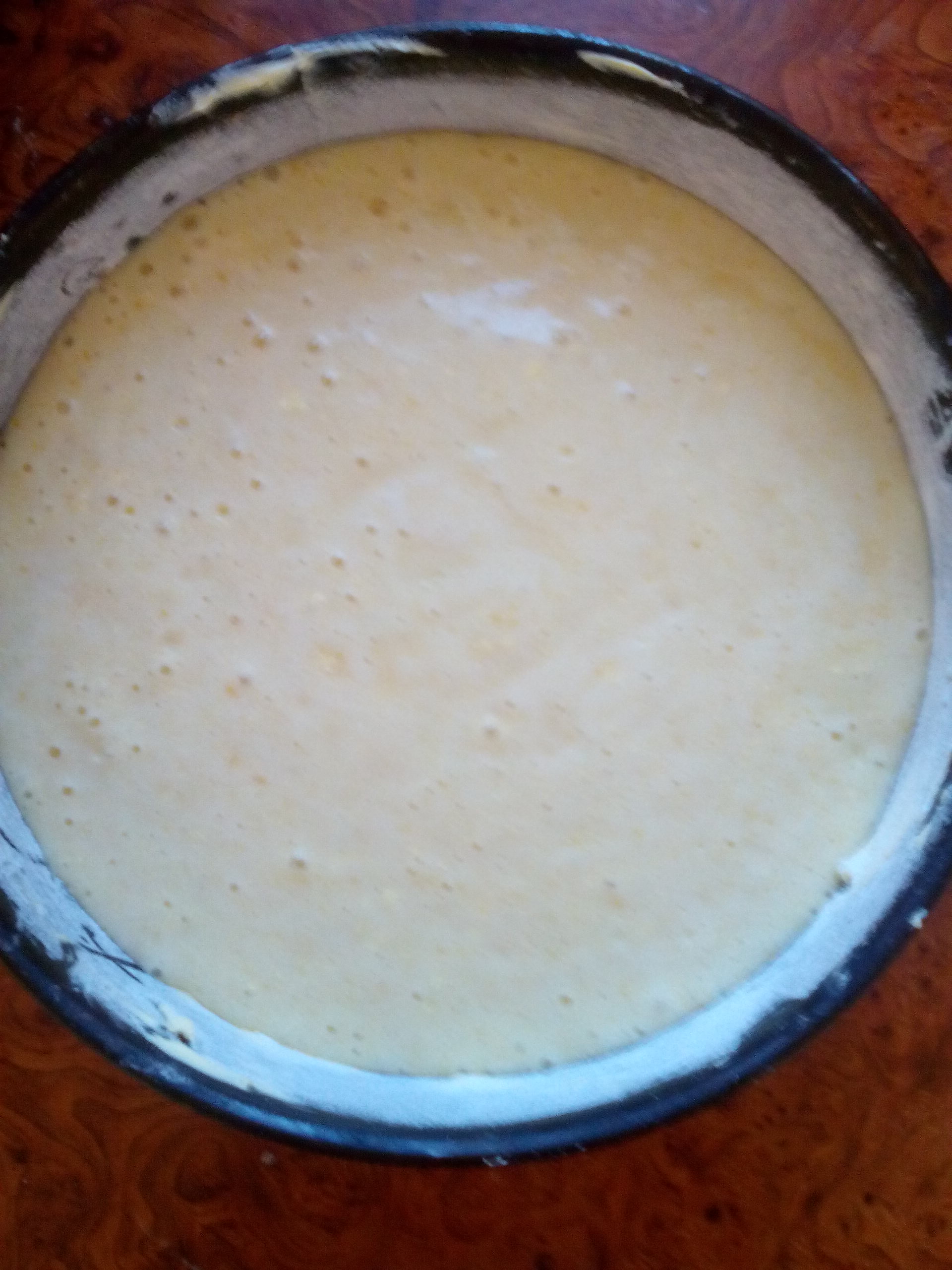 Clafoutis cu mere caramelizate