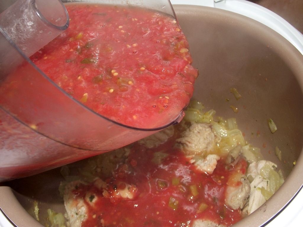 Tocanita de ardei copt si piept de pasare, la multicooker