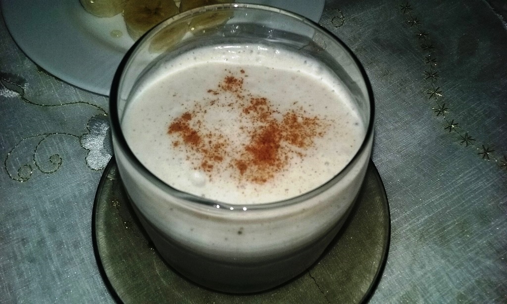 Smoothie cu lapte de cocos si banana