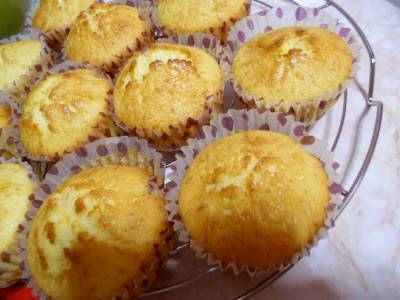 Cupcakes cu crema de vanilie