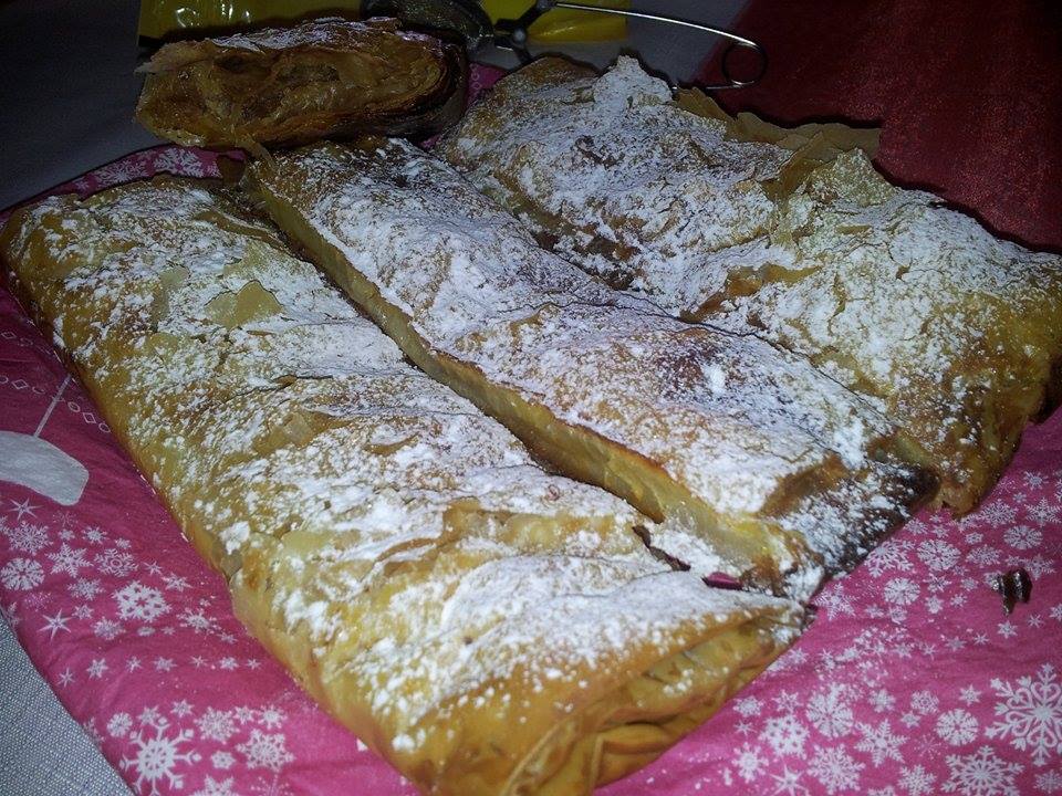 Strudel cu mere