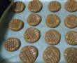 Fursecuri cu unt de arahide (Peanut butter cookies)-2