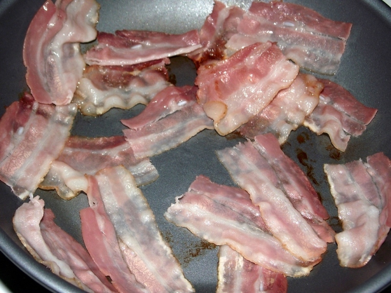 Supa crema de mazare cu bacon afumat