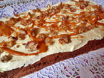 Tort cu crema de lamaie si caramel