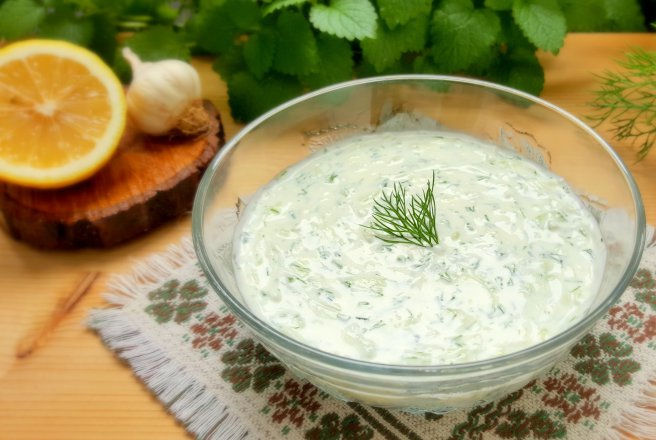 Sos tzatziki