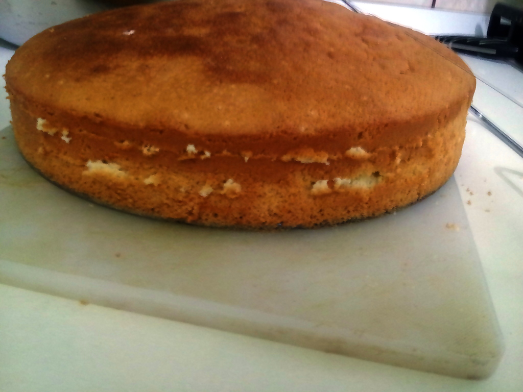 Tort cu capsuni si crema mascarpone