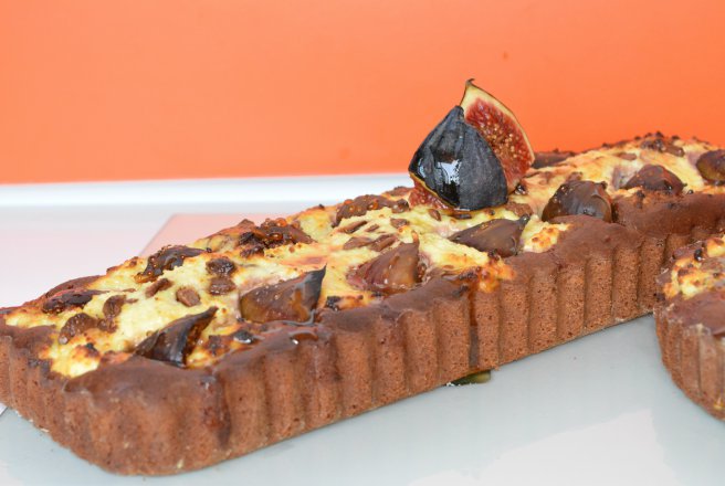 Brownie cu crema de branza si smochine