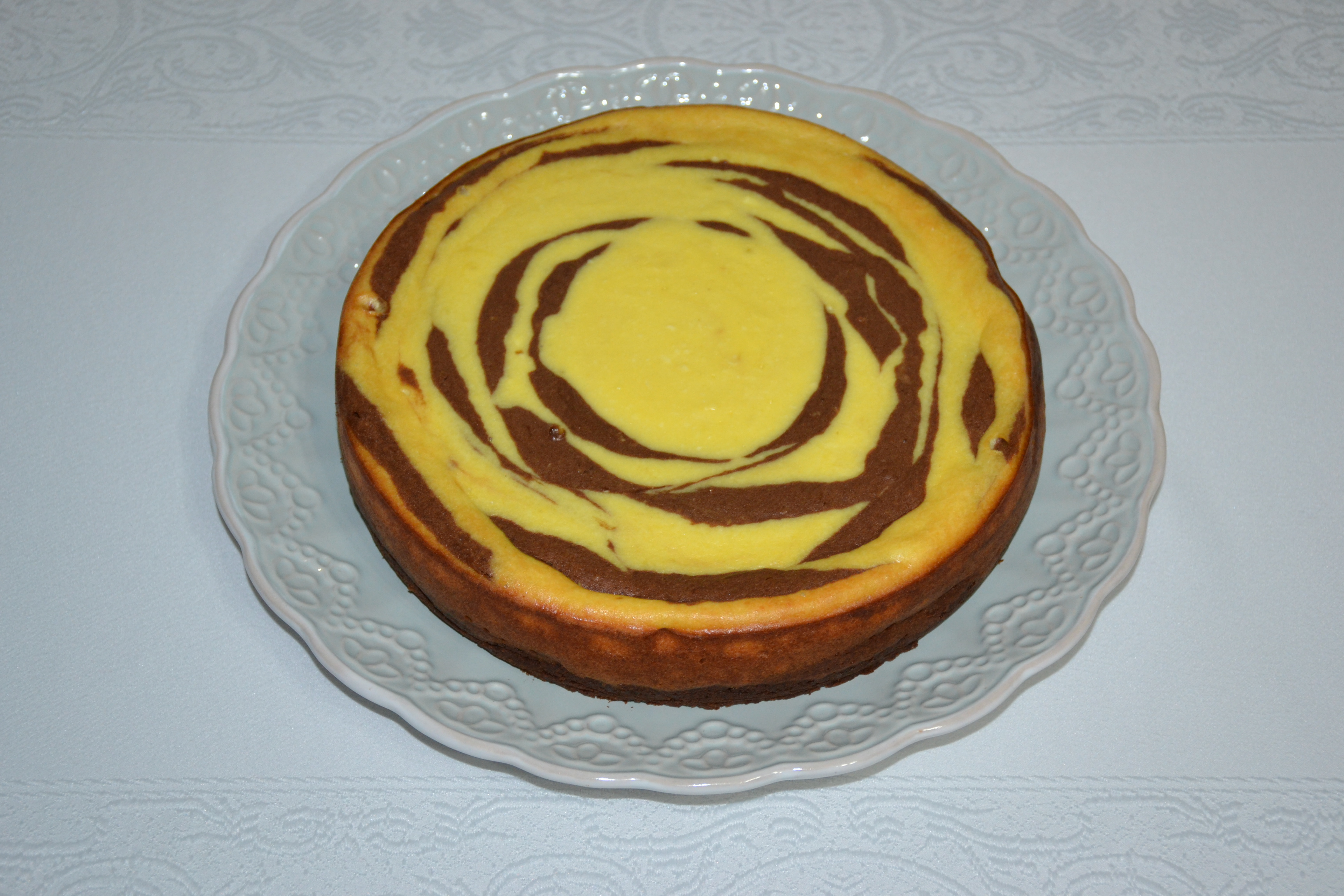 Desert cheesecake zebra cu ciocolata