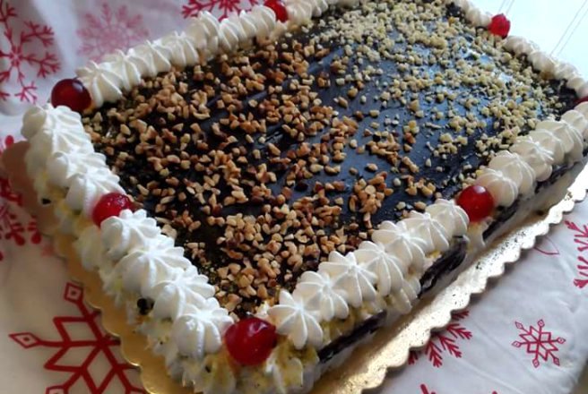 Desert tort cu jeleu de cirese si crema vanilie