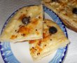 Focaccia cu masline, cascaval si parmezan-9