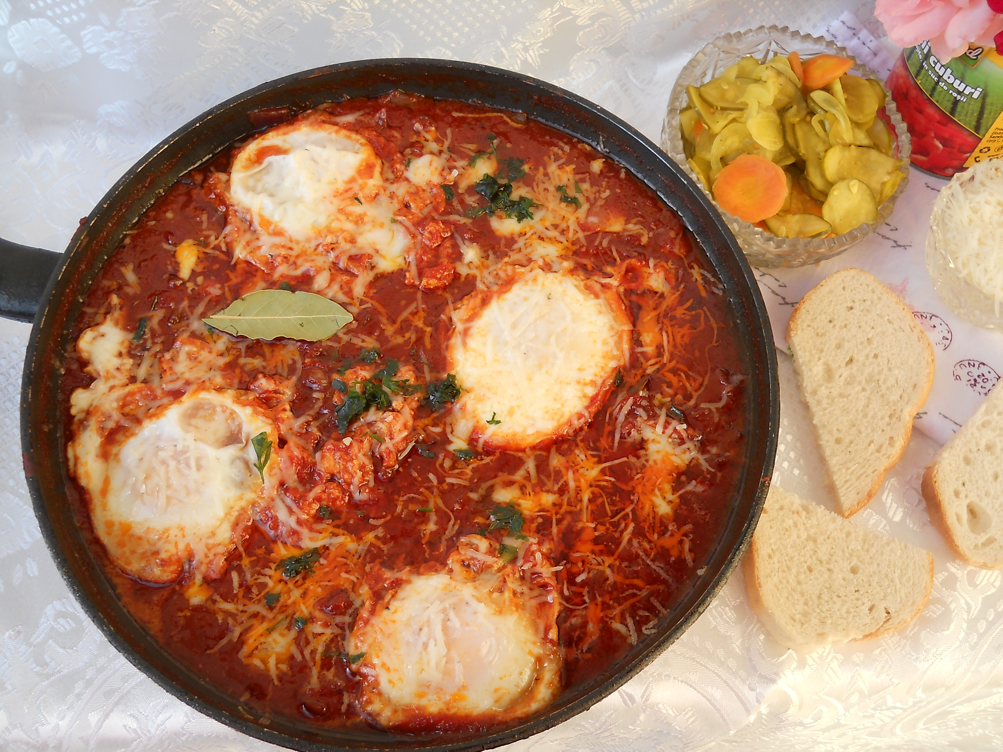 Shakshuka cu rosii