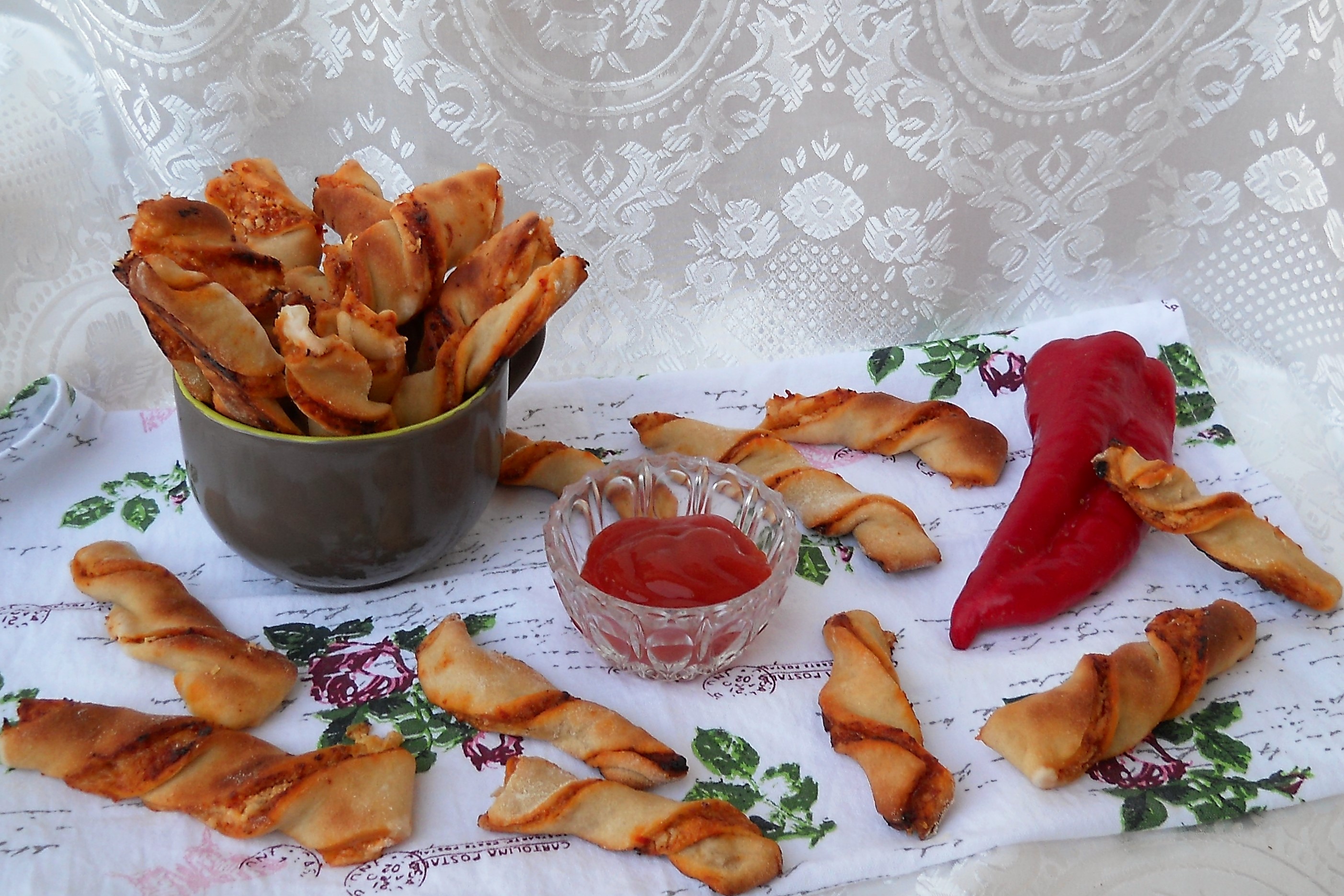 Aperitiv rasucite cu telemea