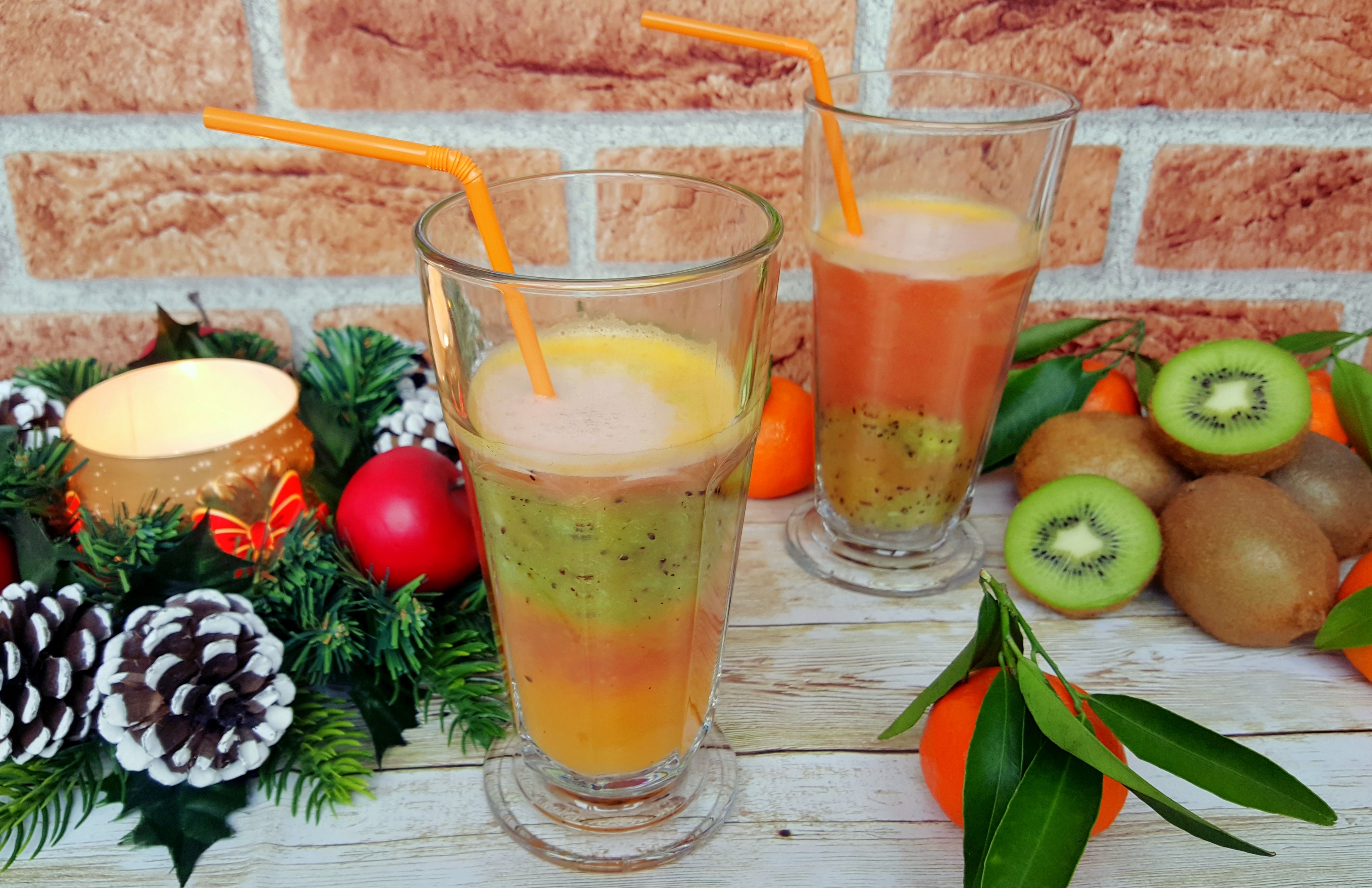 Smoothie cu clementine, kiwi si grapefruit rosu