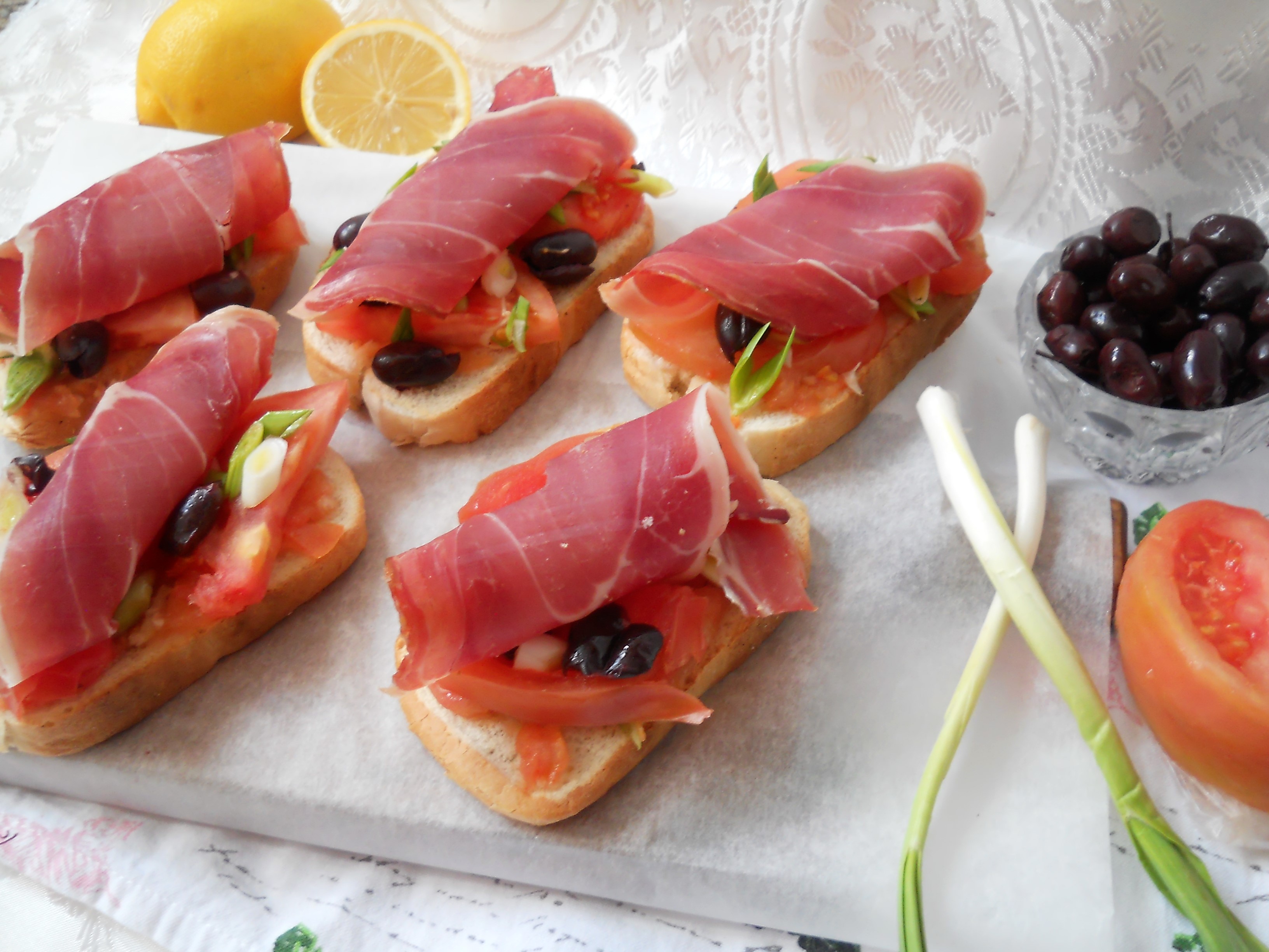 Aperitiv tapas cu jambon