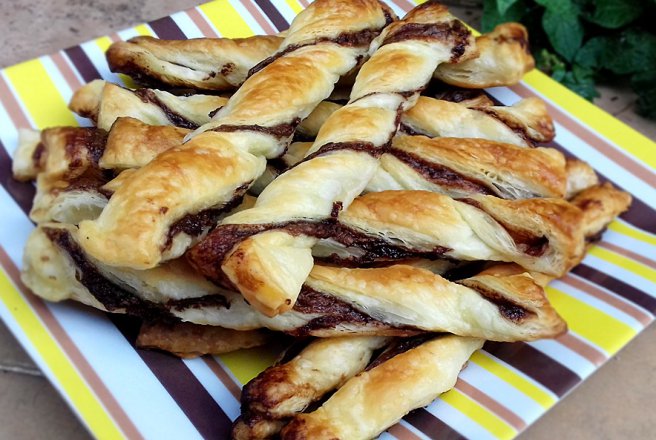 Foietaj cu Nutella - Reteta simpla si rapida pentru un desert delicios