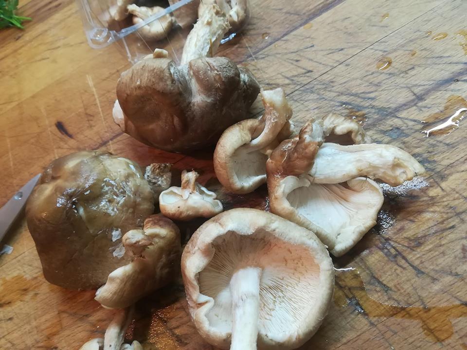 Paste cu ciuperci shiitake