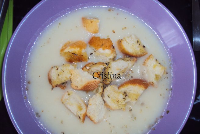 Supa crema de telina cu crutoane