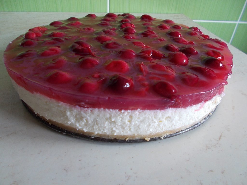 Desert cheesecake cu visine, fara coacere