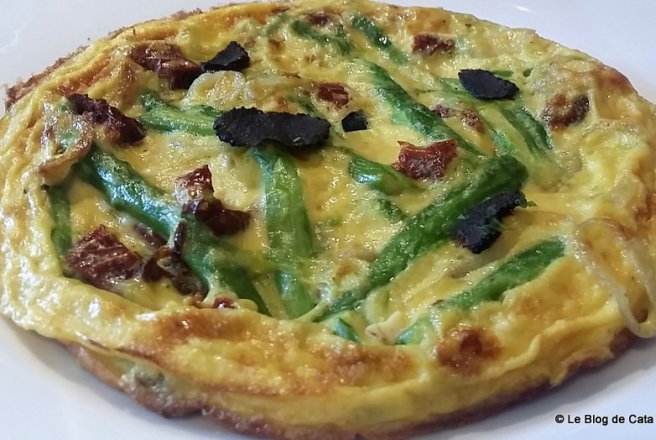 Aperitiv fritata/ Omleta cu asparagus si trufa neagra