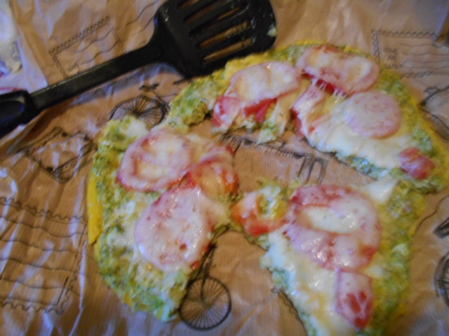 Pizza cu blat de broccoli