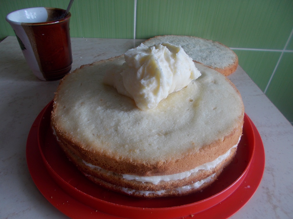 Desert tort cu crema de lamaie