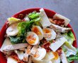 Salata cu pui, bacon si dressing de iaurt-0