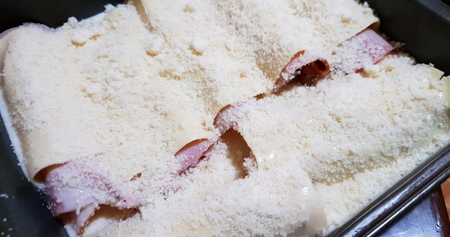 Cannelloni cu prosciutto si branza