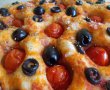 Foccacia cu masline si rosii-11